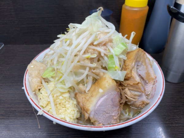 「ラーメン麺硬め少な目」@ラーメン二郎 川越店の写真