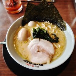 ラーメン(800円)