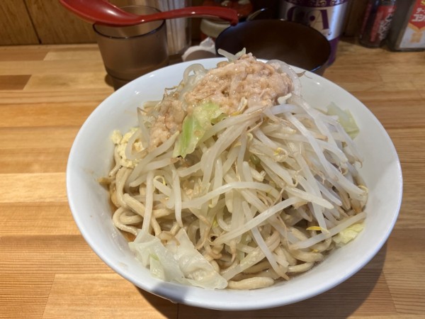 「ラーメン＋生卵」@ラーメン緑山の写真