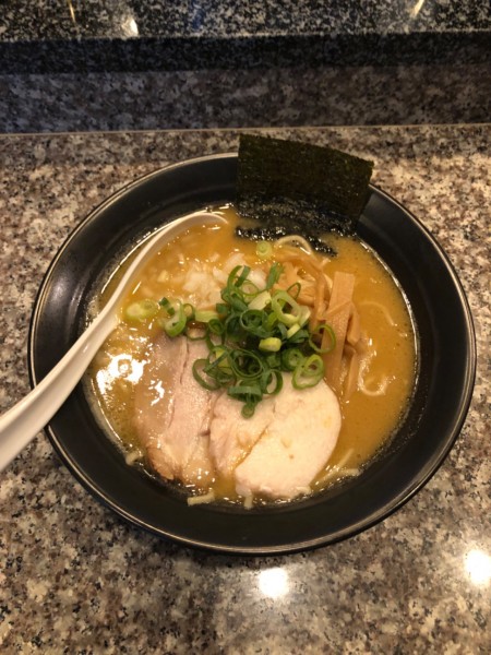 「鶏白湯ラーメン」@鶏白湯 らぁ麺 関羽の写真