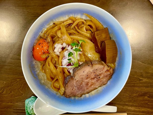 「ハートランドビール→あぶらそばこってり鶏油＋炙りチーズ追い飯」@手打麺祭 かめ囲の写真