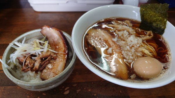 「八王子らーめん　味玉　チャーシュー丼」@らーめん なぶら 左入店の写真