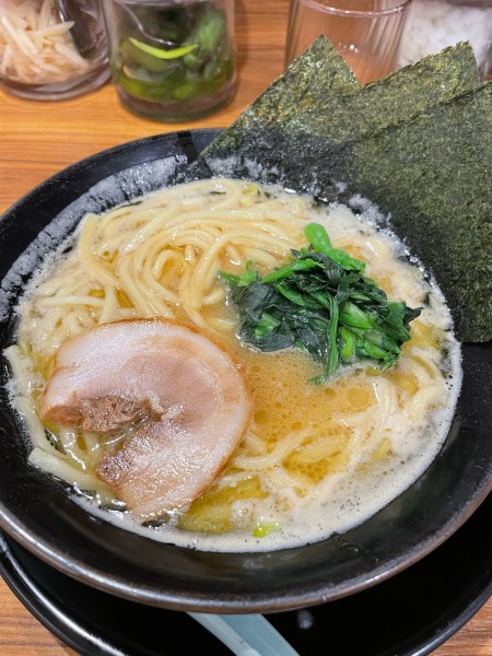 「ラーメン」@横浜家系ラーメン 壱角家 西川口店の写真