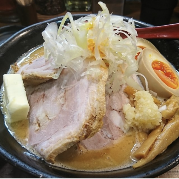 「味卵味噌チャーシュー バター」@麺処 花田 池袋店の写真