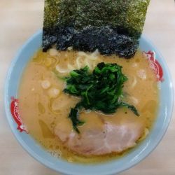 ラーメン(並)、キクラゲ、メンマ