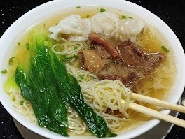 「Wonton Beef Noodles(P285+)」@麺點皇 David's Tea House Greenbelt 1, Makatiの写真