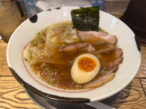 「ちゃあしゅうわんたんめん」@名代ら〜めん げんこつ屋1994の写真