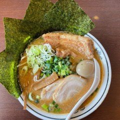 東京とんこつ とんとら 熊谷店の画像