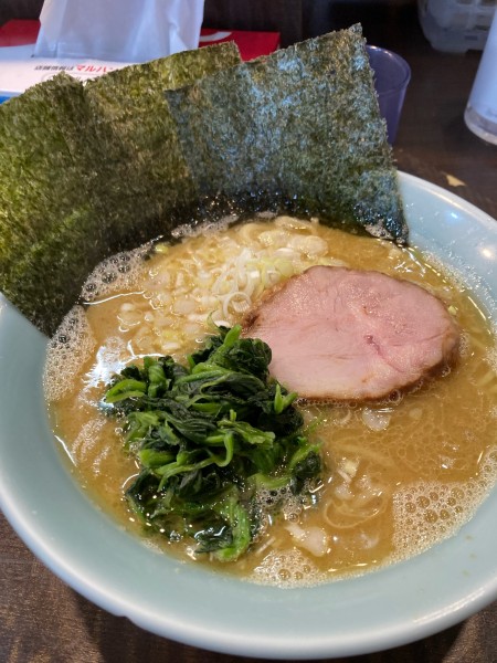 「家ラーメン」@横浜家系らーめん 作田家の写真