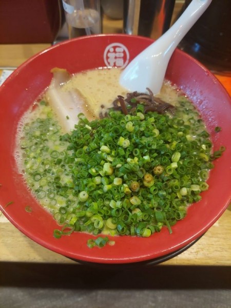 「ラーメン＋ネギ盛り＋替玉＋ライス 930円」@豚骨らーめん 福の軒 秋葉原店の写真