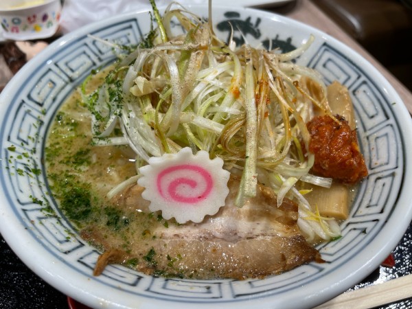 「からし味噌ねぎらーめん」@ちゃーしゅうや 武蔵 ココリア多摩センター店の写真