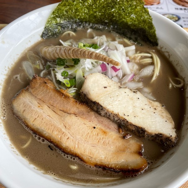 「濃厚中華そば／カタ（870円）」@中華そば あたりの写真