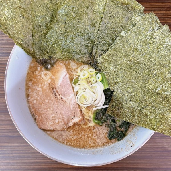 「背脂煮干中華そば 海苔」@背脂煮干中華そば 二代目たかちゃんらーめんの写真