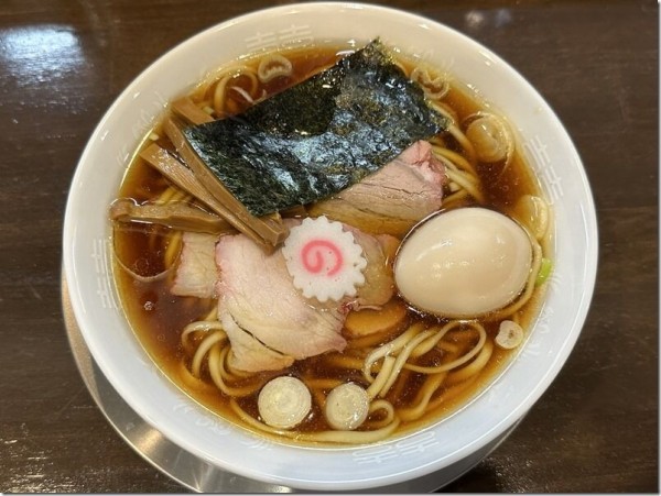 東京醤油ラーメン（850円）+味玉（120円）