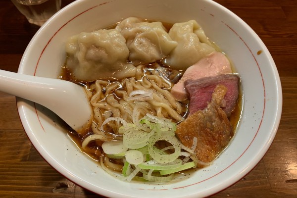 「らーめん+わんたん3個」@らーめん かねかつの写真