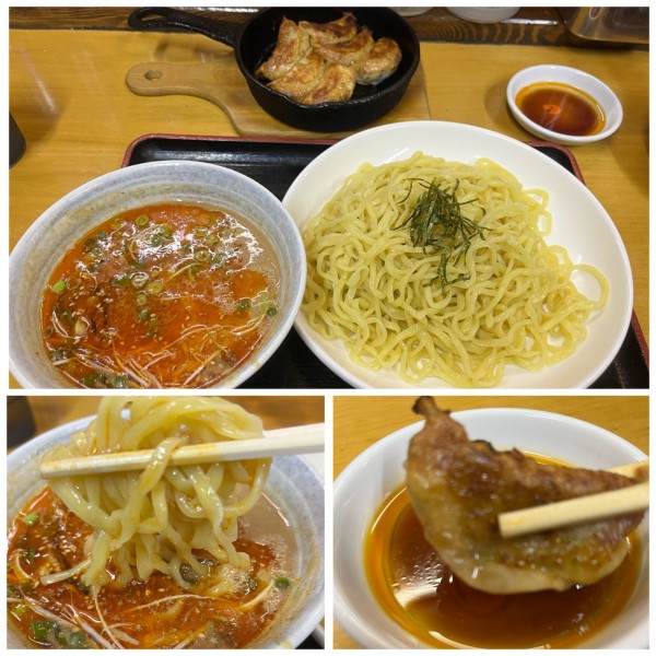 「つけ担担 中盛300g 920円 鉄鍋餃子 350円」@らーめん たつ 小手指店の写真