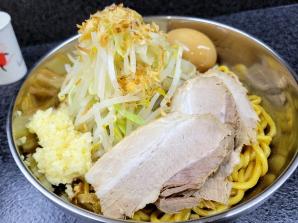 「汁なし大盛(ニンニク多め)」@らーめん 汁なし 兄貴んちの写真