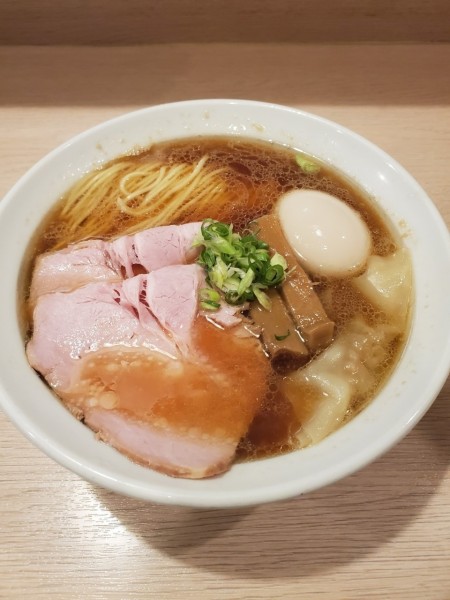 「特製醤油らーめん」@麺笑巧真の写真