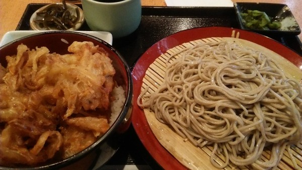 「ランチ かき揚げ丼セット 810円」@しなのの写真