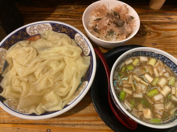 「昆布水つけ麺+漁師飯 1500+250」@すごい煮干ラーメン凪 新宿ゴールデン街店 本館の写真