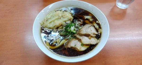 「海老ワンタンメン（濃口）大盛　1100円」@日陰の写真