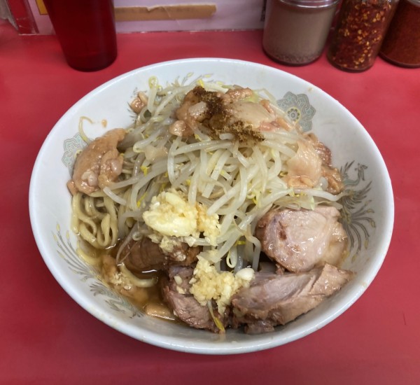 「小豚＋汁なし＋魚粉」@ラーメン二郎 環七一之江店の写真