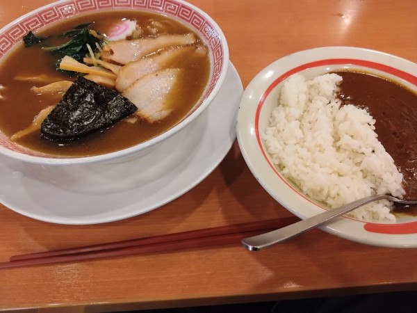 「煮干しラーメン、カレー」@幸楽苑 町田成瀬店の写真