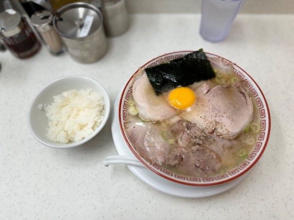 「特製中華そば  1080円＋無料ライス」@マルショーラーメン ヨドバシAkiba店の写真