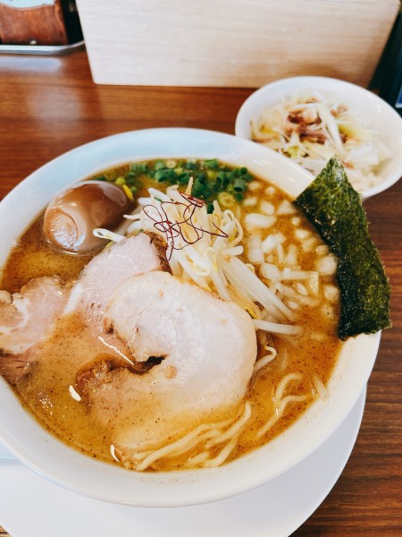 「味玉みそニボ中華そば」@ラーメン屋 モン吉の写真