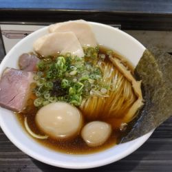 特性煮干トリュフそば＋煮干しの和え玉（1400円）