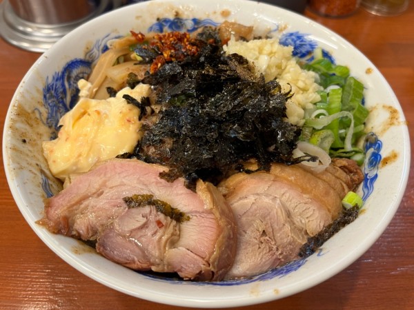 「たれそば大（全マシ、豚）」@それいけ！たかちゃんラーメンの写真