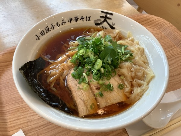 「ワンタン麺　1060円」@小田原手もみ中華そば 天の写真
