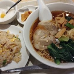 Cセット(ラーメン&半チャーハン)(950)