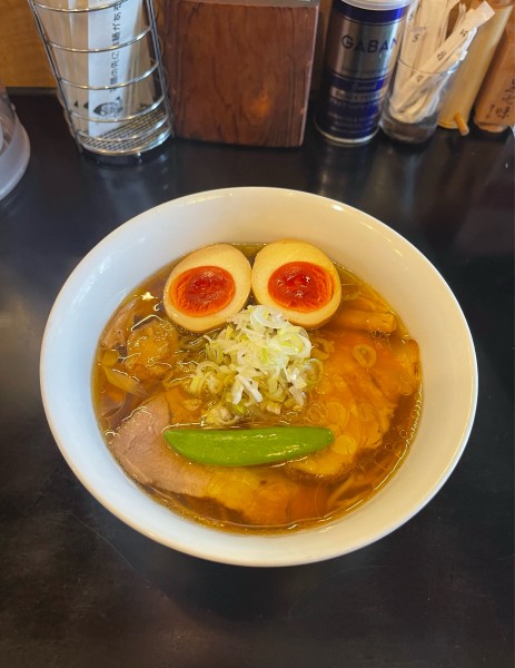 「醤油らーめん半熟味たま（1200円）」@麺処にしむらの写真