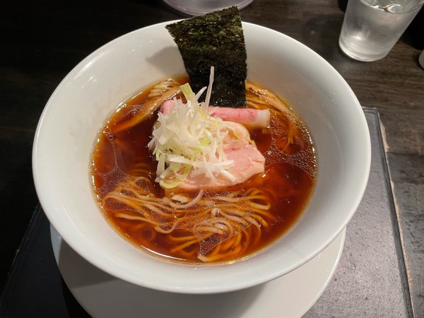 「地鶏丹波黒鶏醤油らーめん¥1,100」@KaneKitchen Noodlesの写真