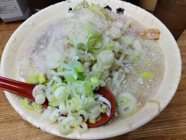 「ラーメン、ギタ 薬味ねぎ多め」@らーめん弁慶 門前仲町店の写真