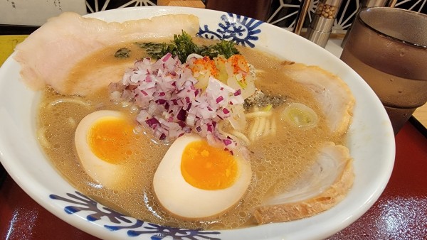 「煮干しラーメン」@麺屋 八徳の写真