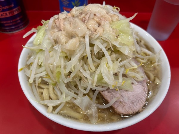 「小ラーメン豚2枚ヤサイアブラ」@ラーメン二郎 生田駅前店の写真