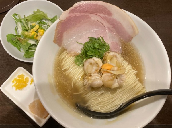 「帆立の塩そば」@麺屋33の写真