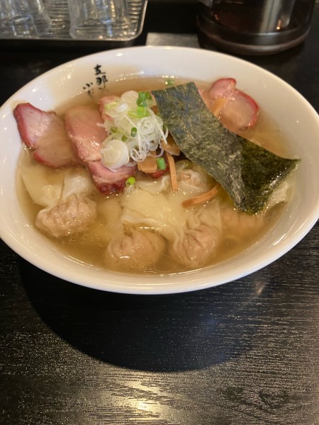 「塩チャーシューワンタン1300円」@支那ソバ 小むろの写真