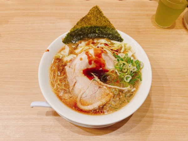 「熟成醤油きゃべとん」@熟成醤油ラーメン きゃべとん 岡崎竜美丘店の写真