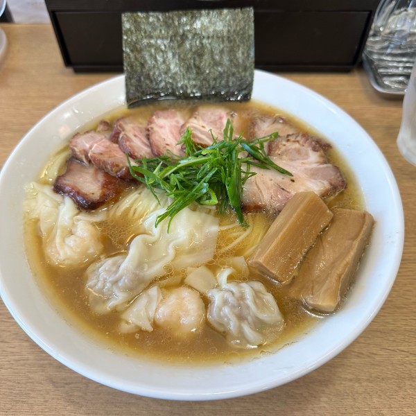 「ミックス雲呑チャーシュー麺」@支那ソバ きたがわの写真