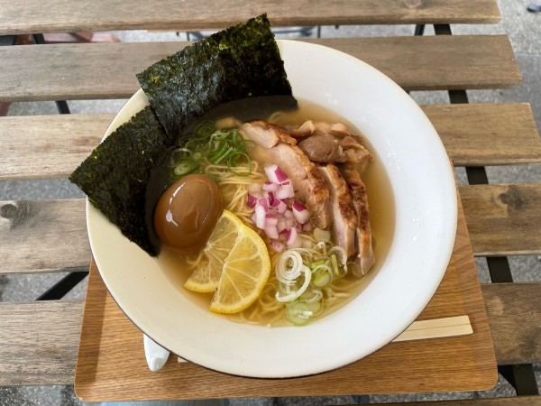 「冷やしラーメン　全部のせ」@麺屋 祥の写真