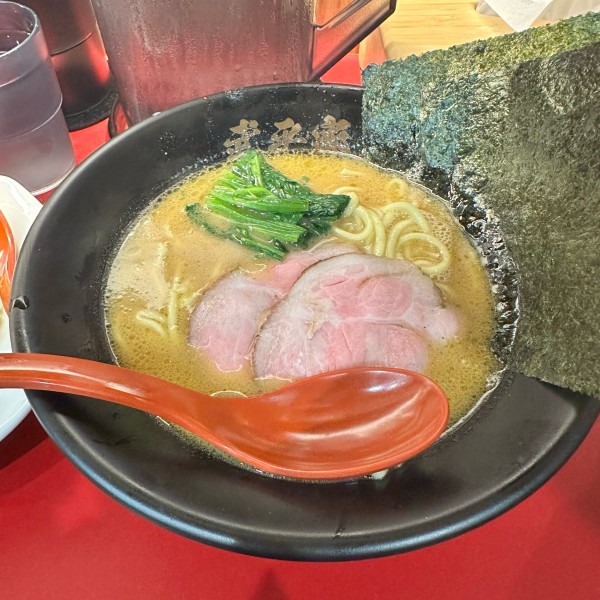 「ラーメン➕半チャーハン」@横浜家系ラーメン 武平家の写真