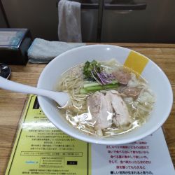 塩生姜らー麺ワンタン入　1100