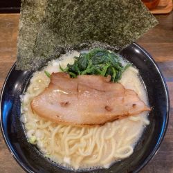 豚骨塩ラーメン
