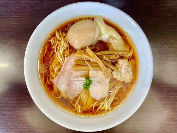 「特製醤油そば」@中華そば 裏慶の写真