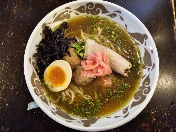 「【限定】ほうじ茶薫る煮干蕎麦　1000円」@煮干結社 弘前店の写真