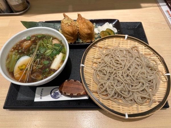 「かも汁せいろ（並盛・180g）1,400円」@手打蕎麦 フジサン 福舞製麺所の写真