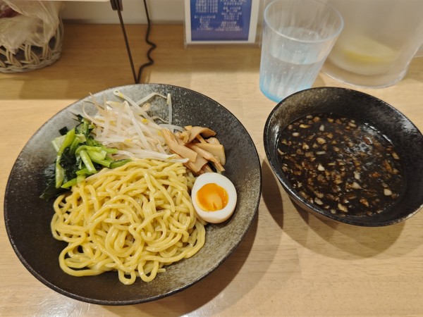 「凰櫻BLACKつけ麺（フォロワー限定）」@とんこつラーメン凰櫻の写真